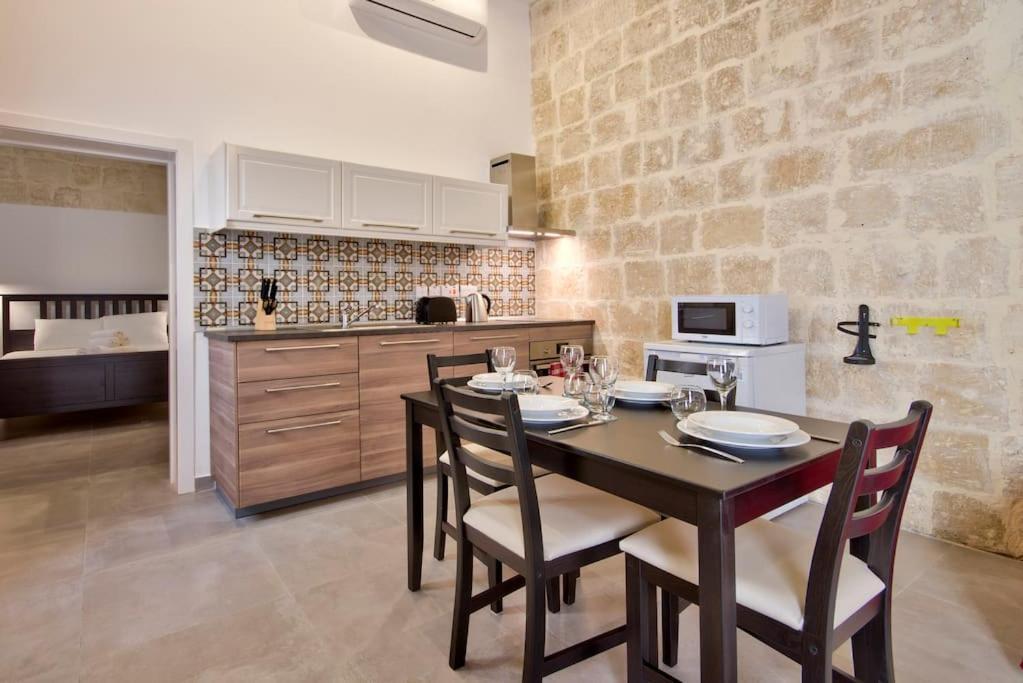 Vallettastay Old Lodge Apartment 3 Luaran gambar